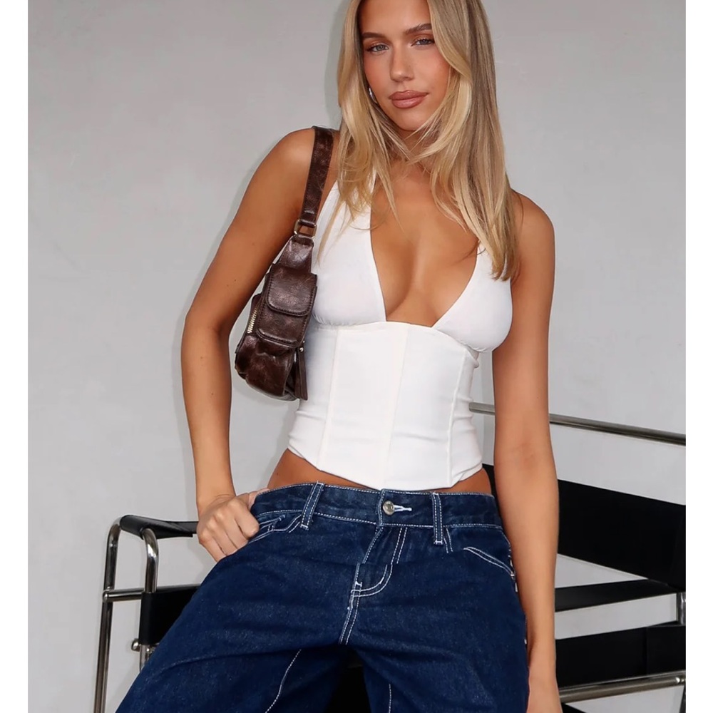 White Fox Boutique White Plunge Crop Top